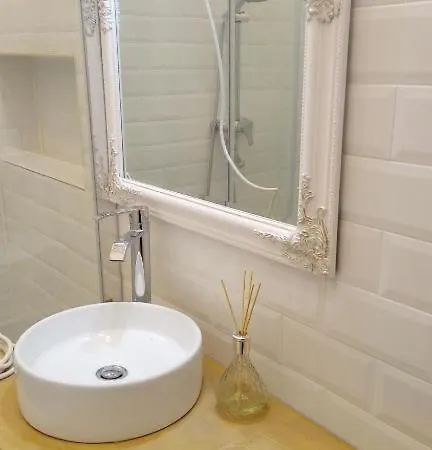 Casa de hóspedes Double With Private Bathroom Constança